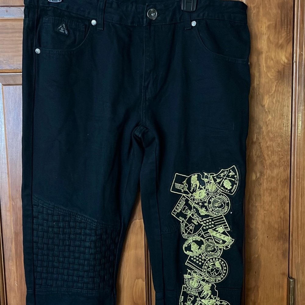 New DNM Collection Mens Embroidered Jeans 34 $70 NWT